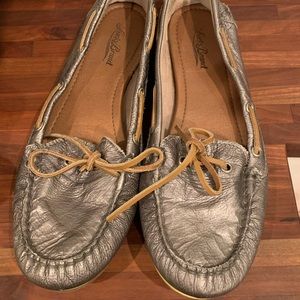 Lucky Brand pewter moccasins